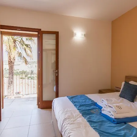 Getaway Npetto Gozitan - Happy * Mgarr