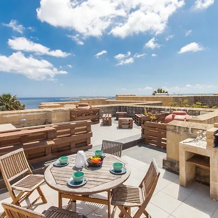 בית נופש Getaway Npetto Gozitan - Happy