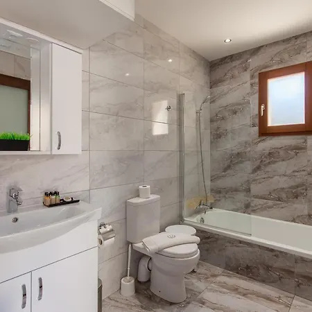 Getaway Npetto Gozitan - Happy * Mgarr