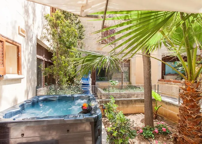 Getaway Npetto Gozitan - Happy