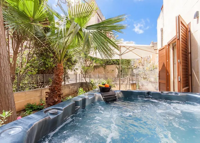 Getaway Npetto Gozitan - Happy